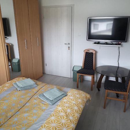 Sobe Zeleni Raj Apartment Podnart Exterior foto